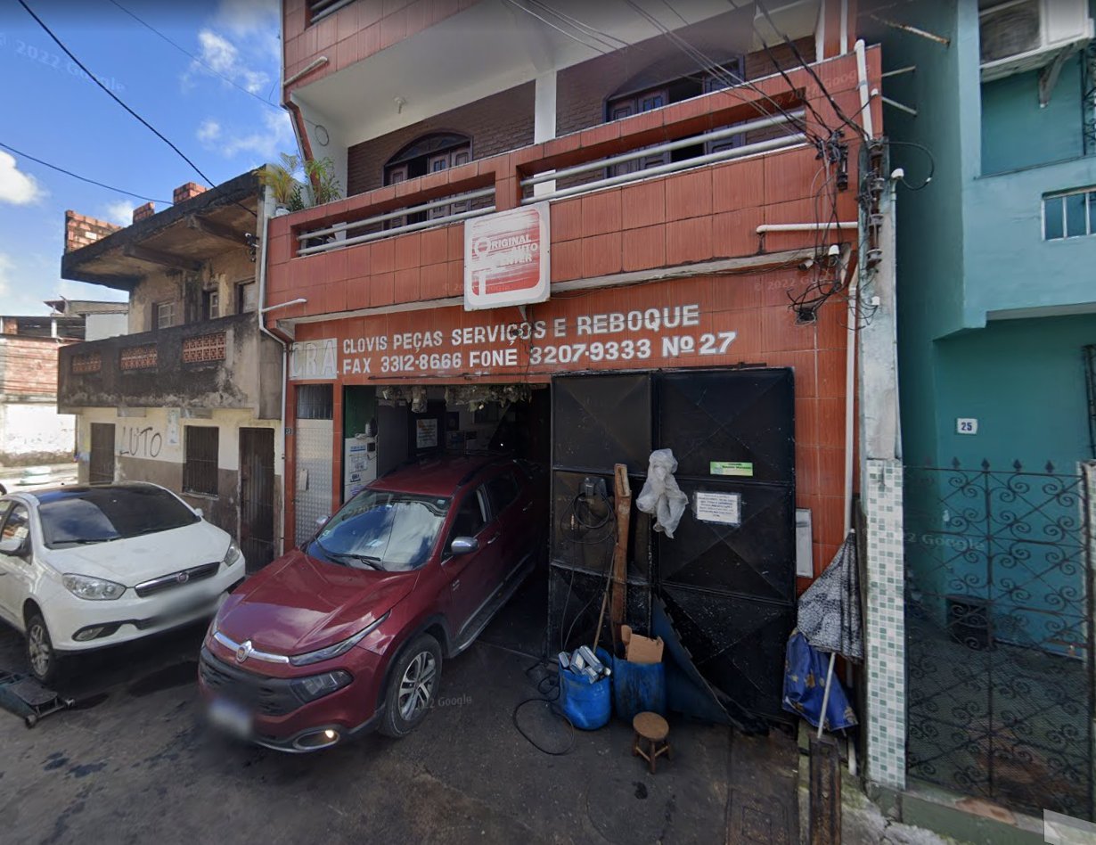Fachada da Oficina do Clóvis em Salvador, no bairro do Uruguai